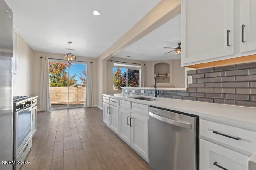 2400 Dodge, Sparks, Nevada 89436, 3 Bedrooms Bedrooms, ,2 BathroomsBathrooms,Residential,Residential,Dodge,0,260013689