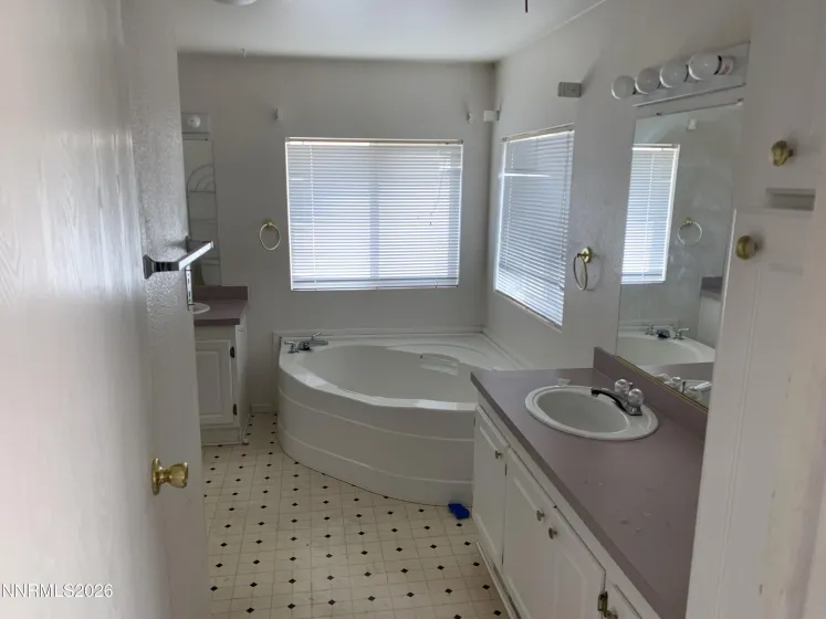 5189 Denali, Reno, Nevada 89506, 4 Bedrooms Bedrooms, ,2 BathroomsBathrooms,Residential,Residential,Denali,0,260013691