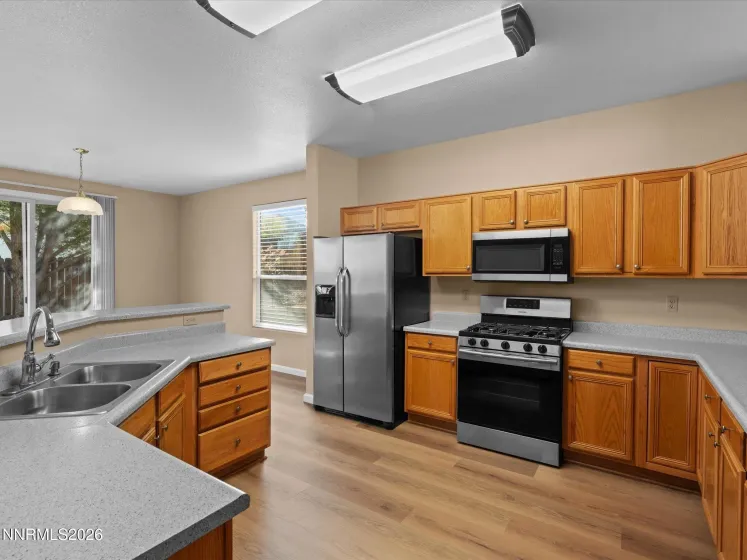 3370 Glacier, Reno, Nevada 89503, 3 Bedrooms Bedrooms, ,2 BathroomsBathrooms,Residential,Residential,Glacier,0,260013694