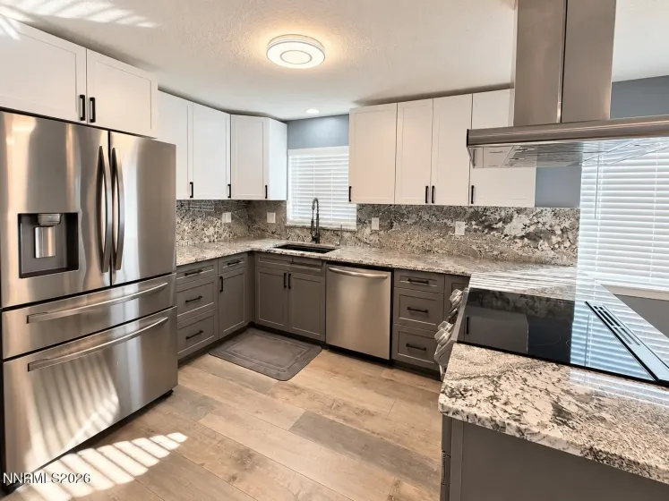 125 Reeves, Mc Dermitt, Nevada 89421, 3 Bedrooms Bedrooms, ,2 BathroomsBathrooms,Residential,Residential,Reeves,0,260013708