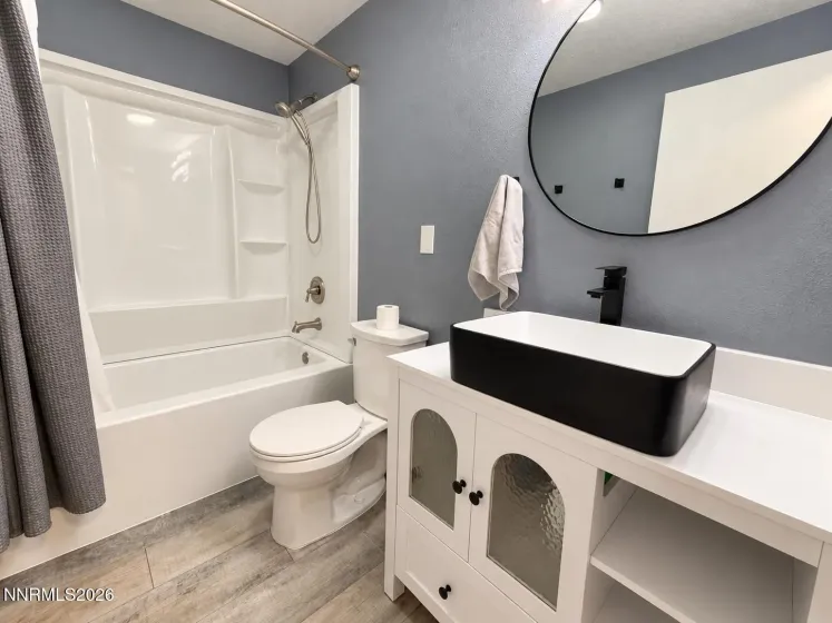 125 Reeves, Mc Dermitt, Nevada 89421, 3 Bedrooms Bedrooms, ,2 BathroomsBathrooms,Residential,Residential,Reeves,0,260013708