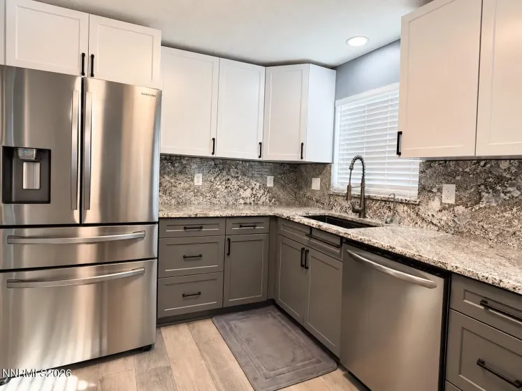 125 Reeves, Mc Dermitt, Nevada 89421, 3 Bedrooms Bedrooms, ,2 BathroomsBathrooms,Residential,Residential,Reeves,0,260013708