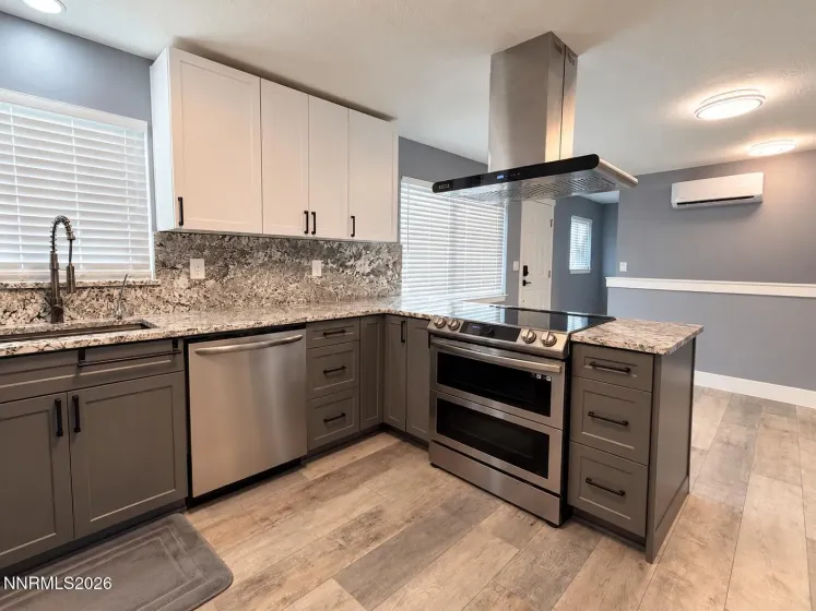 125 Reeves, Mc Dermitt, Nevada 89421, 3 Bedrooms Bedrooms, ,2 BathroomsBathrooms,Residential,Residential,Reeves,0,260013708