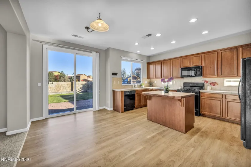 2360 Dodge, Sparks, Nevada 89436, 4 Bedrooms Bedrooms, ,3 BathroomsBathrooms,Residential,Residential,Dodge,0,260013715