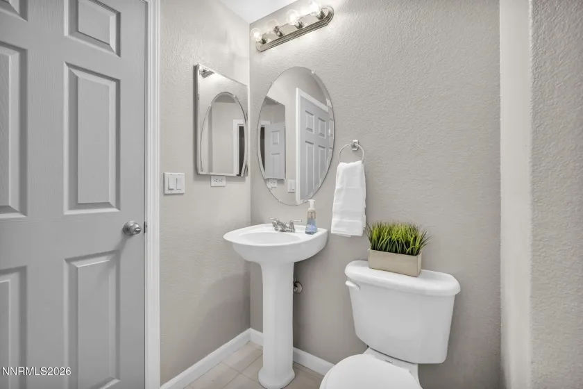 2360 Dodge, Sparks, Nevada 89436, 4 Bedrooms Bedrooms, ,3 BathroomsBathrooms,Residential,Residential,Dodge,0,260013715