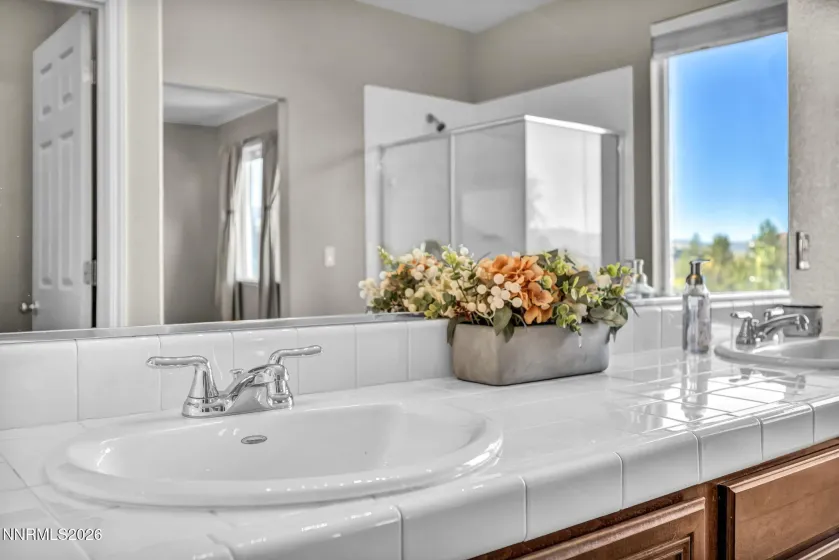 2360 Dodge, Sparks, Nevada 89436, 4 Bedrooms Bedrooms, ,3 BathroomsBathrooms,Residential,Residential,Dodge,0,260013715