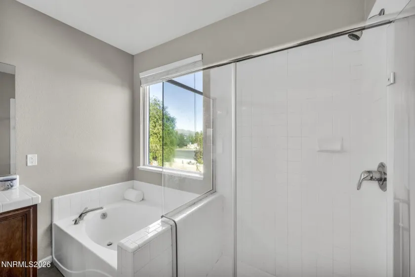 2360 Dodge, Sparks, Nevada 89436, 4 Bedrooms Bedrooms, ,3 BathroomsBathrooms,Residential,Residential,Dodge,0,260013715